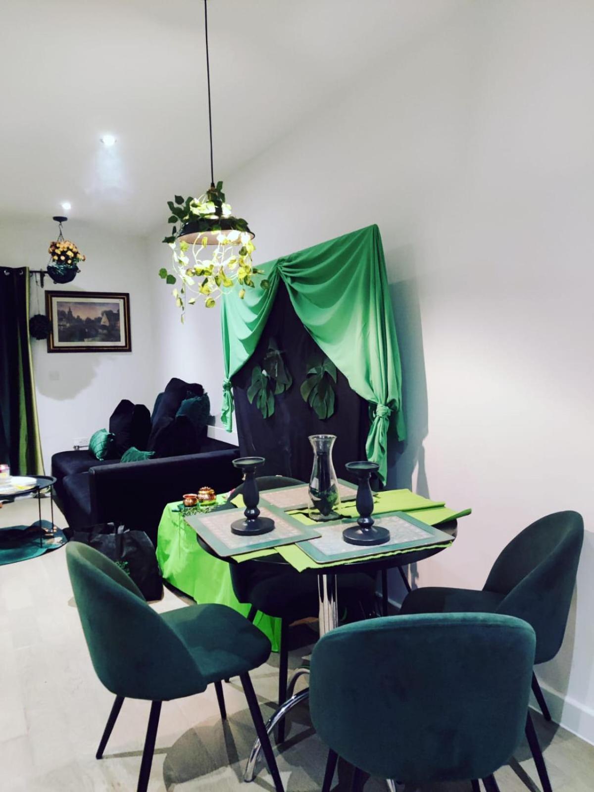 Appartamento Uttsav Green - Affordable London Zone 3 - Accessible Public Transport Esterno foto