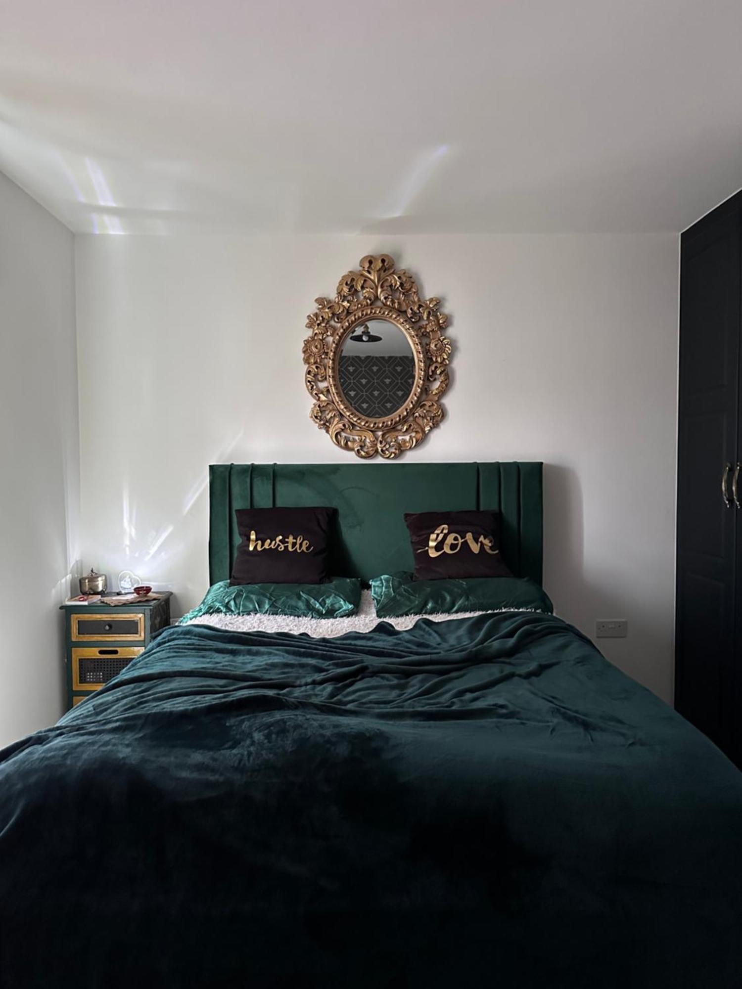 Appartamento Uttsav Green - Affordable London Zone 3 - Accessible Public Transport Esterno foto
